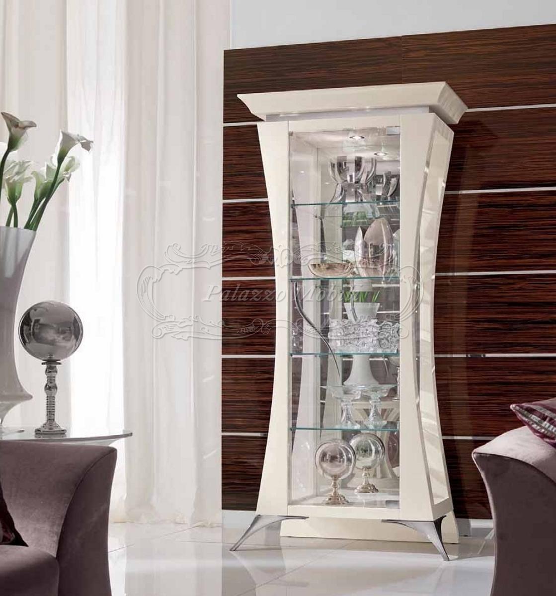ВИТРИНА REDECO 303