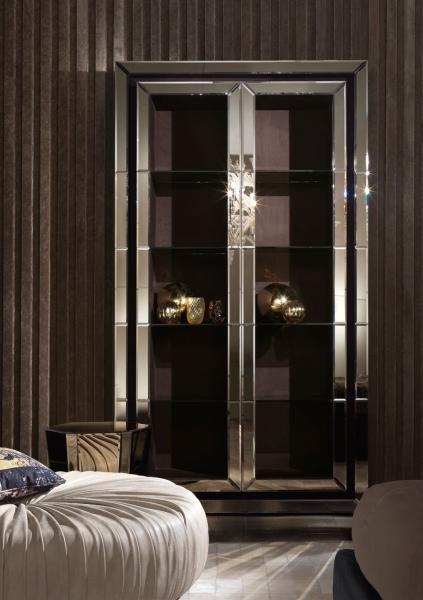 ВИТРИНА ROBERTO CAVALLI DORIAN