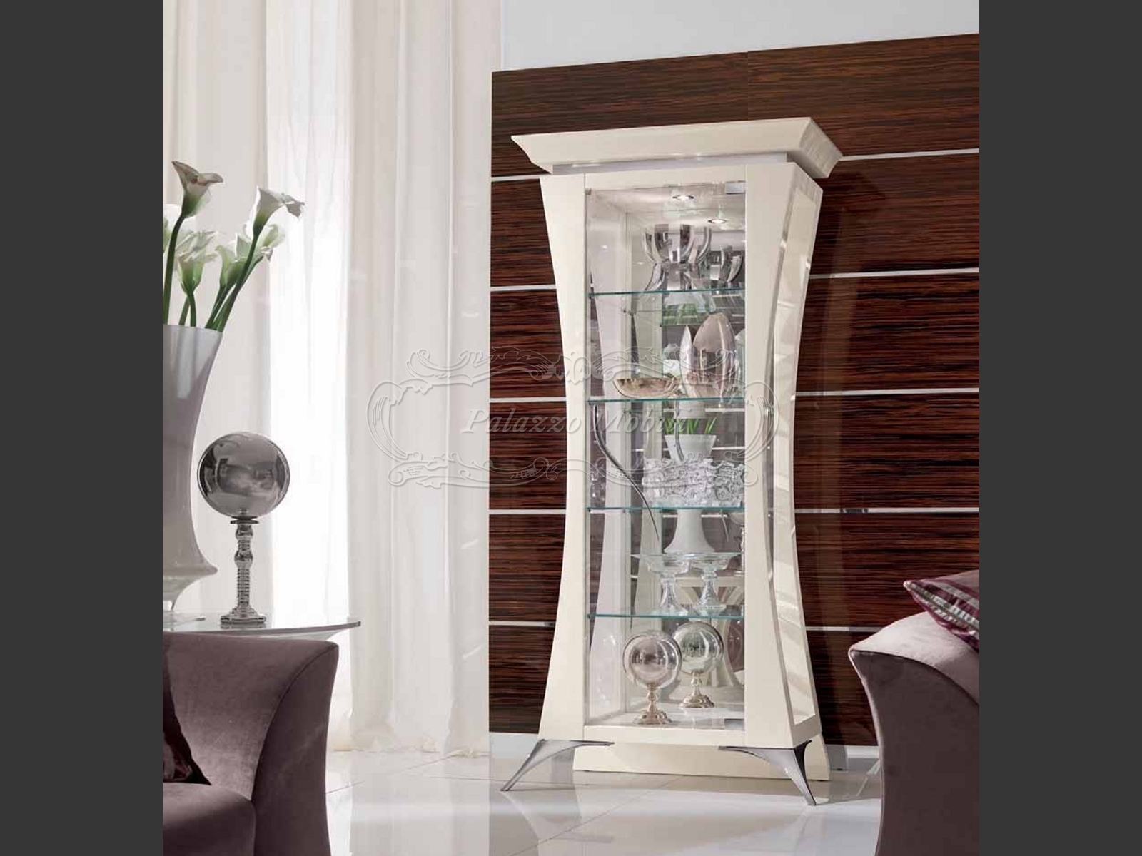 ВИТРИНА REDECO 303